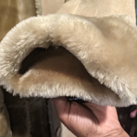 Brandon Thomas Shearling -S - Picture 6 of 7